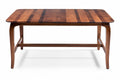 Eettafel van Hout met Strakke Lijnen en Gecombineerde Houten Patronen