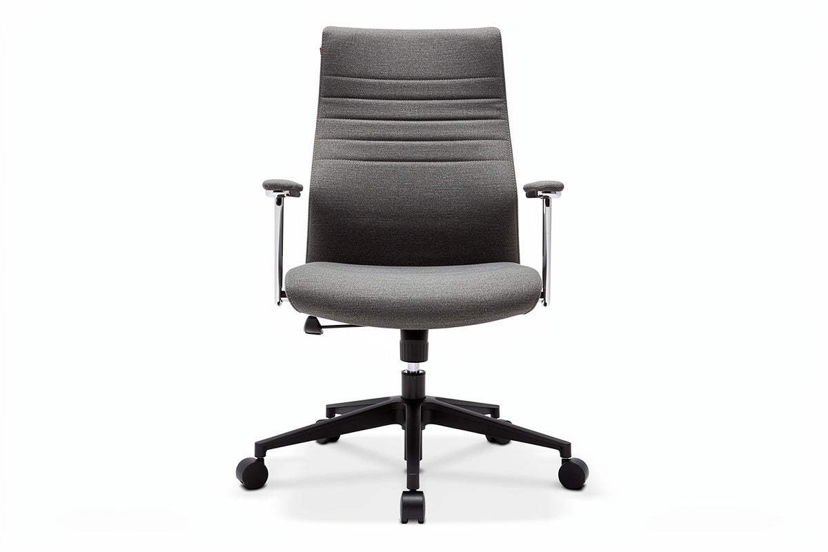 Ergonomische bureaustoel met verstelbare armleuningen en moderne uitstraling